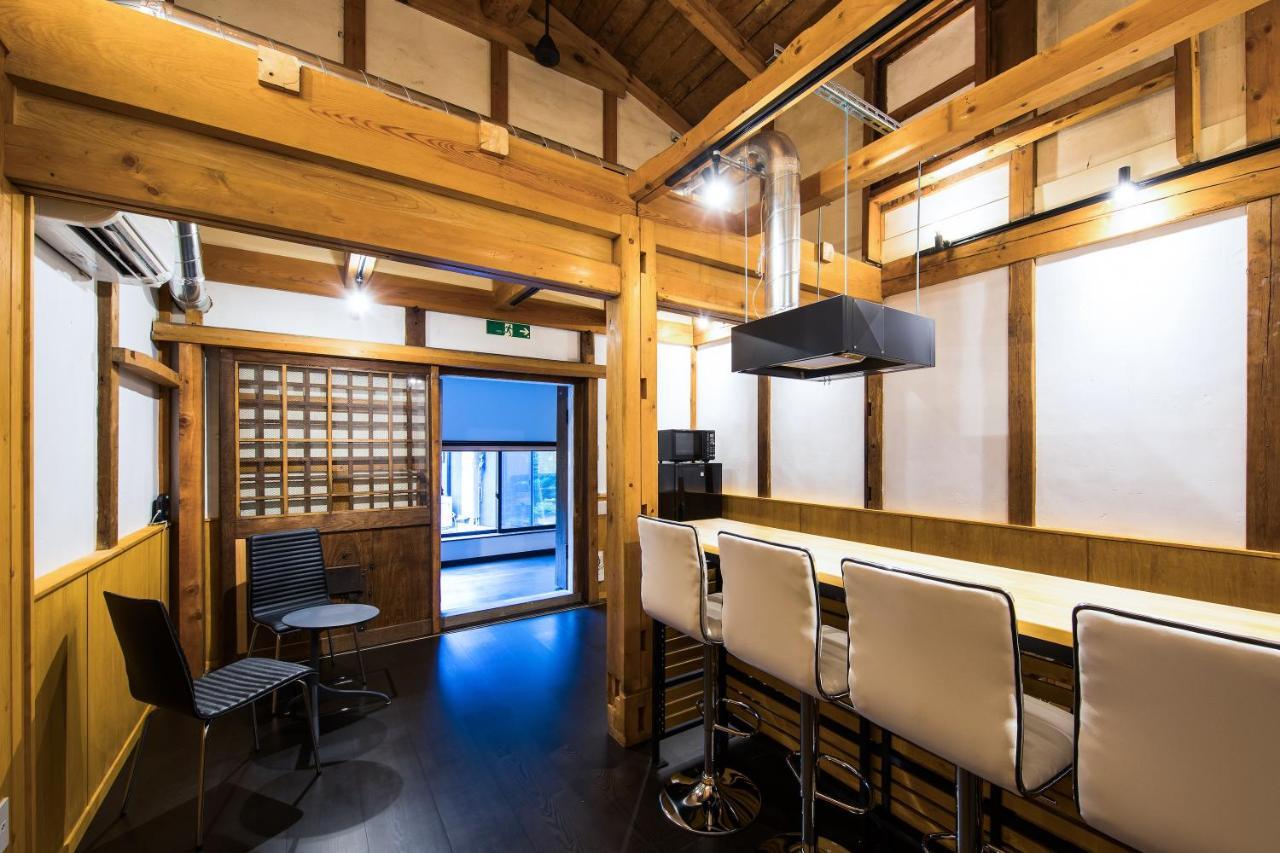 Manabi-Stay Takayama モダンな蔵ダイニングと半露天風呂付き古民家一棟貸切ホテル Exterior foto